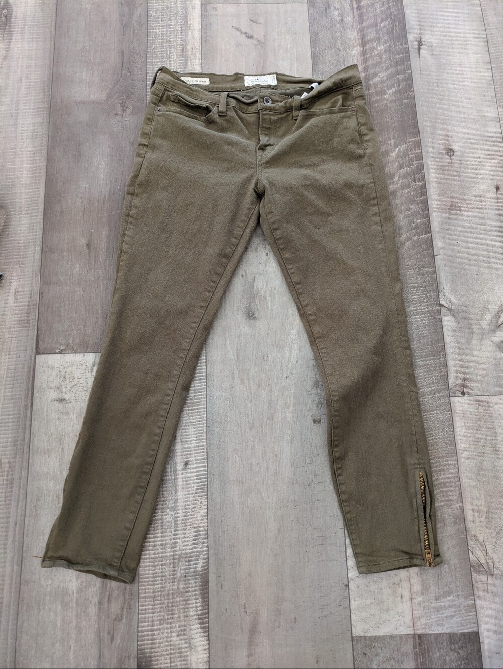 Lucky Brand Women Sz 10/30 Green Jeans Charlie Super Skinny Ankle Zip Low Rise